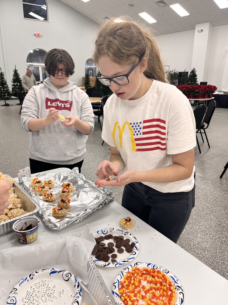 Students making food in food design club